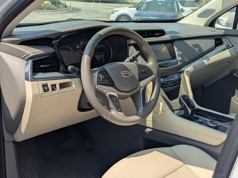 Used 2020 Cadillac XT5 Premium Luxury AWD/4WD image 11