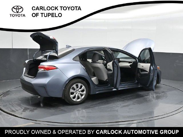 Used 2026 Toyota Corolla LE FWD image 60
