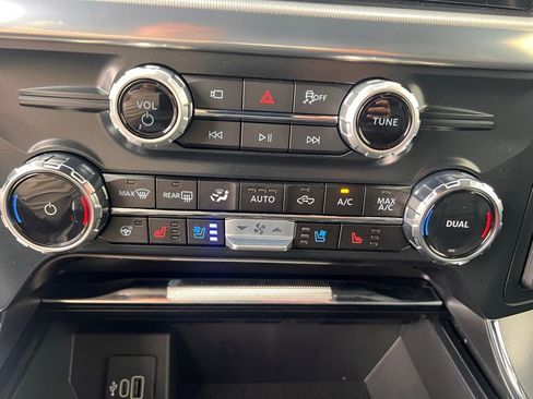 New 2025 Ford F150 Lariat w/ Equipment Group 501A Mid image 29