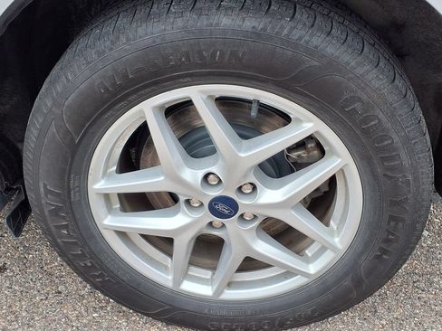 Used 2022 Ford Edge SEL AWD/4WD image 7