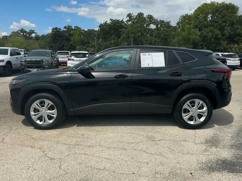 Used 2024 Chevrolet Trax LS w/ Driver Confidence Package FWD image 5