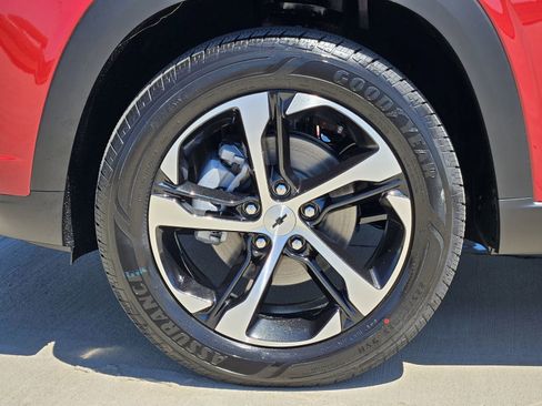 New 2026 Chevrolet Trax RS w/ Driver Confidence Package FWD image 13