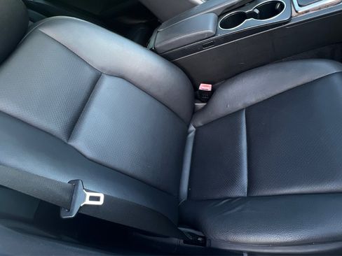 Used 2013 Mercedes-Benz C 250 Sedan image 17