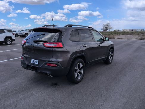 Used 2017 Jeep Cherokee High Altitude image 7