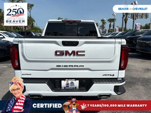 Used 2025 GMC Sierra 1500 AT4 w/ AT4 Premium Package AWD/4WD image 6