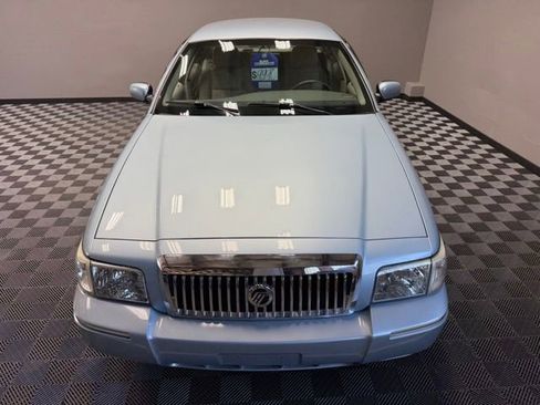 Used 2010 Mercury Grand Marquis LS RWD image 5