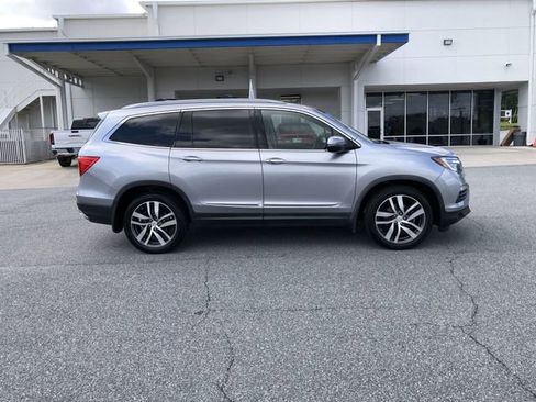 Used 2016 Honda Pilot Elite image 9