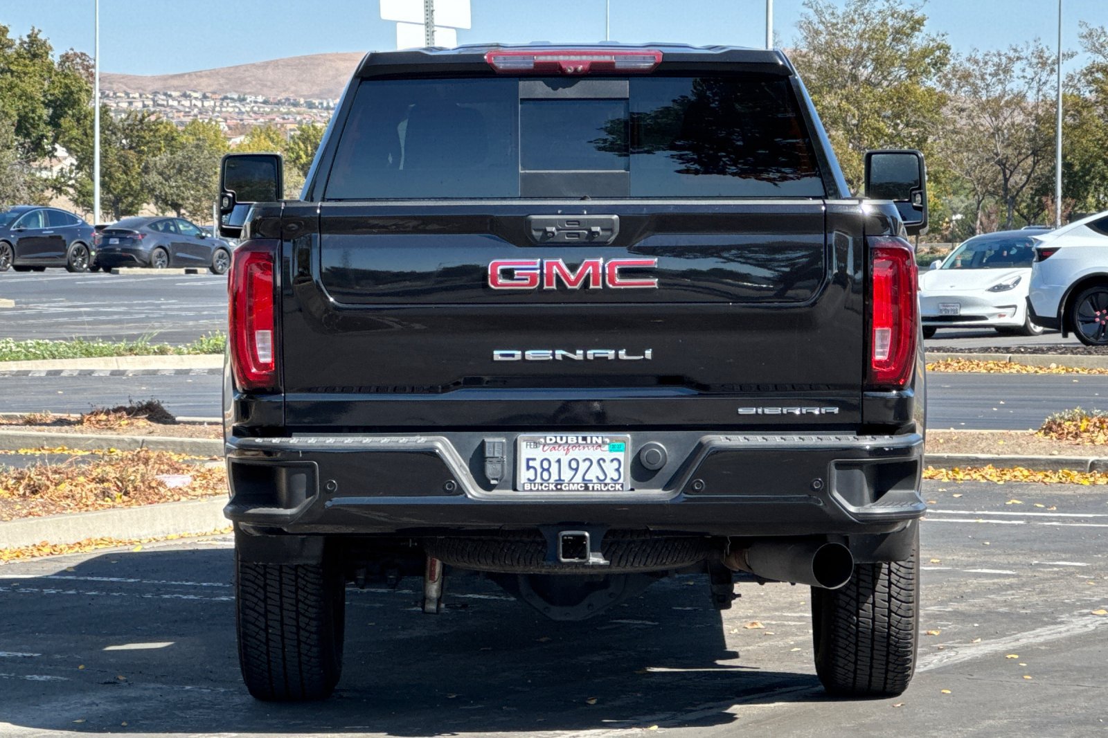Used 2023 GMC Sierra 2500 Denali w/ Denali Black Diamond Edition AWD/4WD image 5