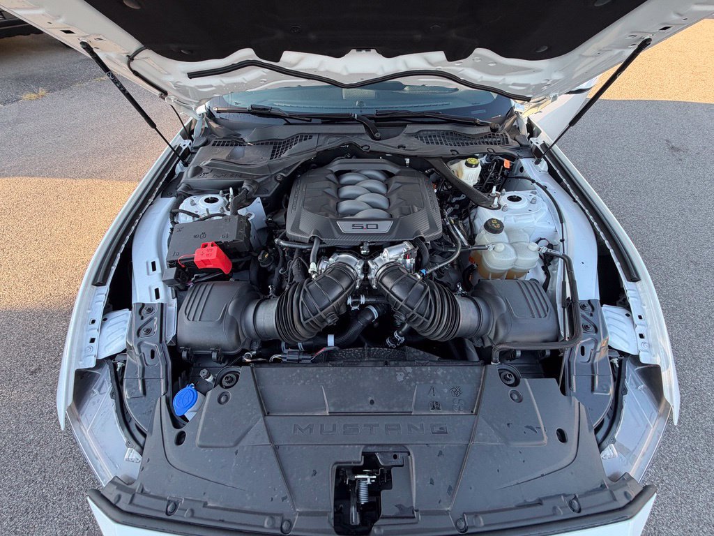 Used 2025 Ford Mustang GT Premium RWD image 30