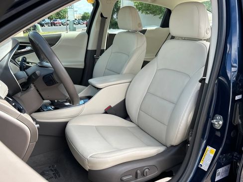 Used 2021 Chevrolet Malibu LT w/ Leather Package FWD image 14