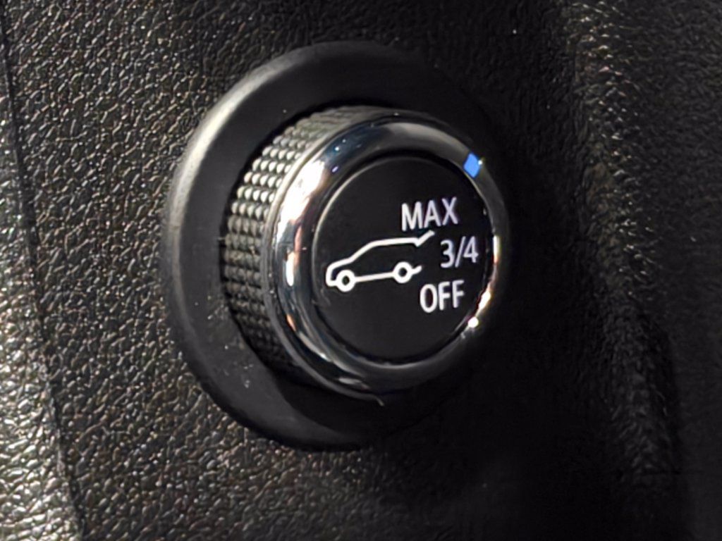 Used 2023 Cadillac XT4 Luxury AWD/4WD image 53