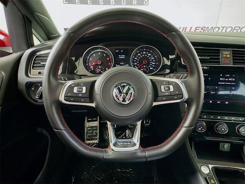 Used 2020 Volkswagen GTI SE image 11