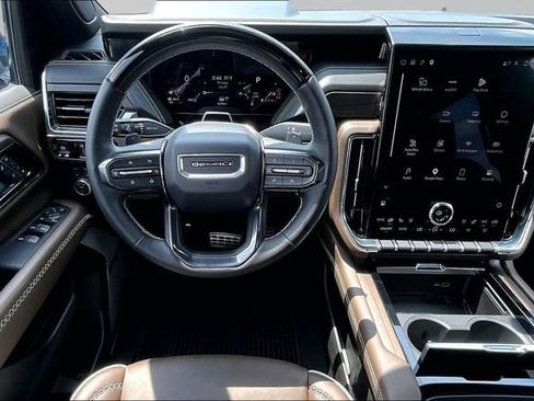 Used 2026 GMC Yukon XL Denali Ultimate AWD/4WD image 5