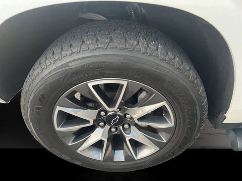 Used 2023 Chevrolet Tahoe Z71 w/ Z71 Off-Road Package image 2