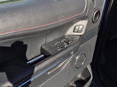 Used 2022 Ford Expedition Max Limited image 14