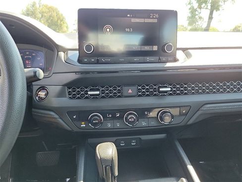 Used 2023 Honda Accord EX image 11