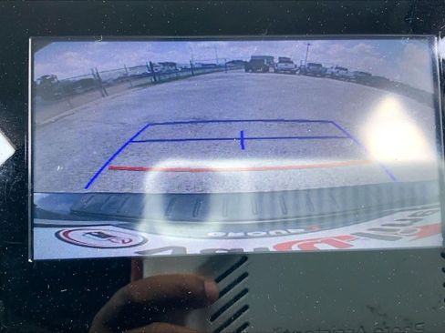 Used 2018 Toyota Corolla LE FWD image 26