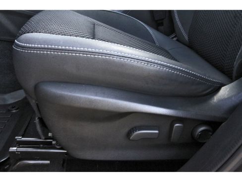 Used 2020 Subaru Forester Premium AWD/4WD image 31