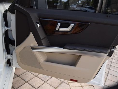 Used 2013 Mercedes-Benz GLK 250 BlueTEC 4MATIC image 72