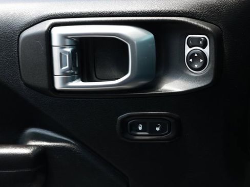 Used 2018 Jeep Wrangler Unlimited Sport S AWD/4WD image 48