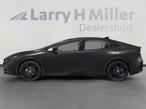 New 2026 Toyota Prius AWD image 3