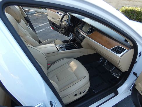 Used 2015 Hyundai Genesis 3.8 w/ Option Group 04 image 25