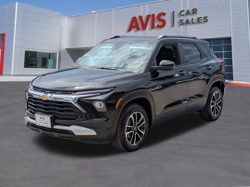 Used 2025 Chevrolet TrailBlazer LT AWD/4WD image 1