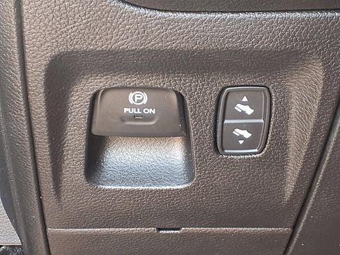 Used 2022 RAM 1500 Lone Star RWD image 11