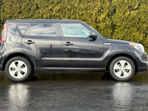 Used 2015 Kia Soul FWD image 3