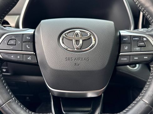 Used 2020 Toyota Highlander Limited AWD/4WD image 22