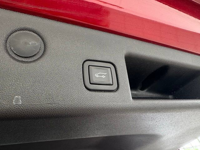 Certified 2024 Chevrolet Equinox RS w/ LPO, Floor Liner Package AWD/4WD image 41