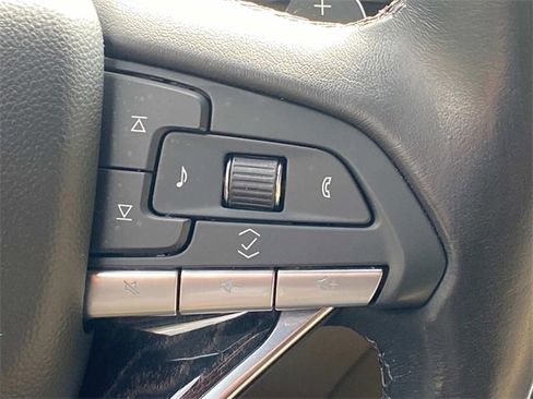 Used 2023 Cadillac Escalade Premium Luxury w/ Performance Package image 23