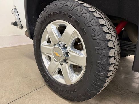 Certified 2021 Chevrolet Silverado 2500 LTZ image 12