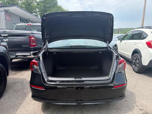 Used 2023 Honda Civic EX image 9