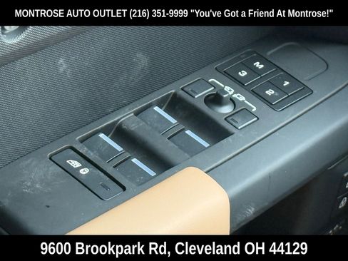 New 2026 Land Rover Defender 110 X-Dynamic SE image 35