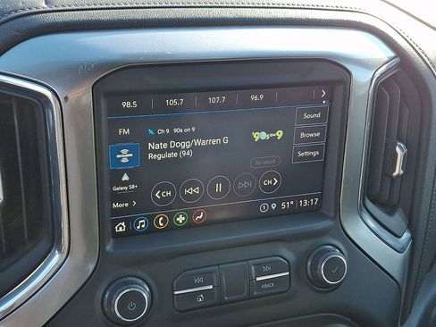 Used 2021 Chevrolet Silverado 1500 LT image 22