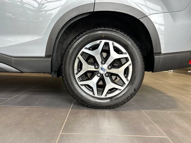Used 2023 Subaru Forester Premium AWD/4WD image 42