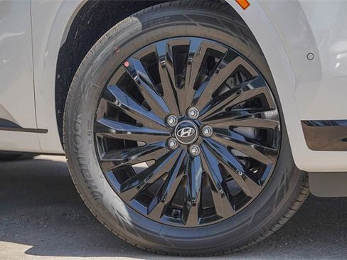 New 2025 Hyundai Palisade Calligraphy image 3