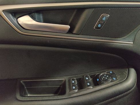 Used 2024 Ford Edge SEL image 27