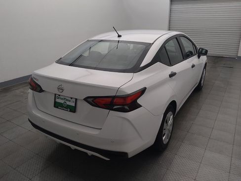 Used 2022 Nissan Versa S FWD image 7