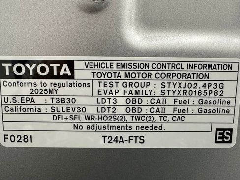 Used 2025 Toyota Grand Highlander AWD image 74