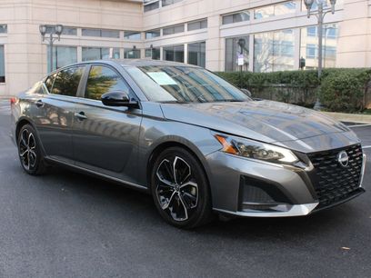Used 2023 Nissan Altima 2.5 SR
