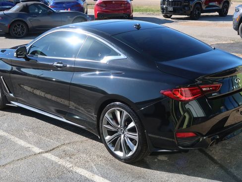 Used 2019 INFINITI Q60 Red Sport 400 w/ Cargo Package AWD/4WD image 12