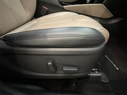 Used 2020 Hyundai Santa Fe Limited image 18