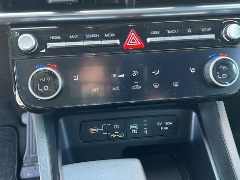 Used 2025 Hyundai Santa Cruz SEL AWD/4WD image 21