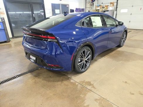 New 2026 Toyota Prius XLE image 6