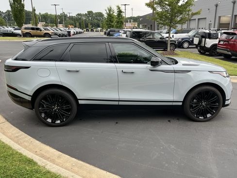 Used 2025 Land Rover Range Rover Velar Dynamic SE AWD/4WD image 8