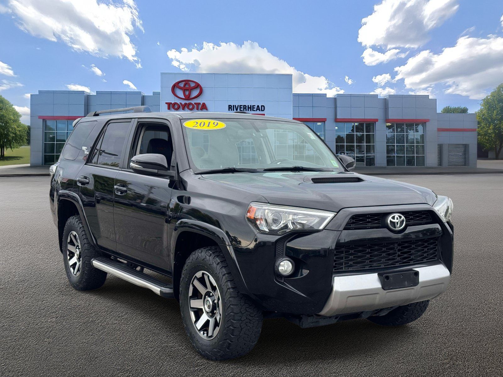 Used 2019 Toyota 4Runner TRD Off-Road Premium AWD/4WD image 2