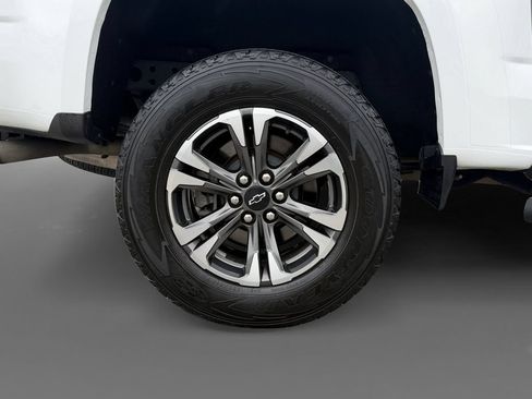 Used 2021 Chevrolet Colorado Z71 AWD/4WD image 11