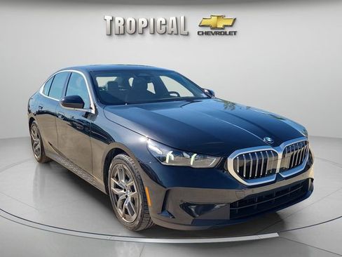 Used 2026 BMW 530i RWD image 4